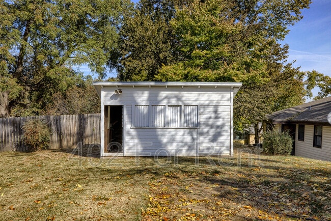 Building Photo - 3617 N 64th Ave