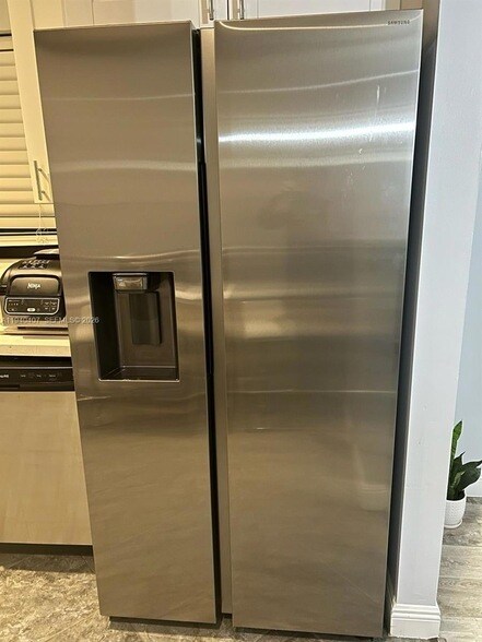 Building Photo - 2676 Carambola Cir N