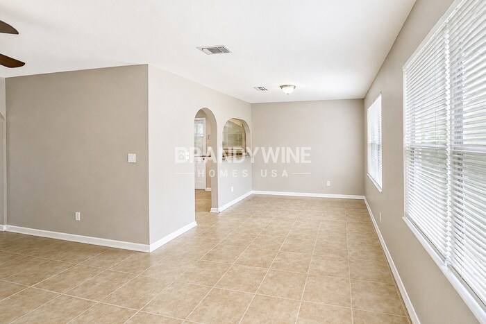 Building Photo - 8067 Santillo Dr