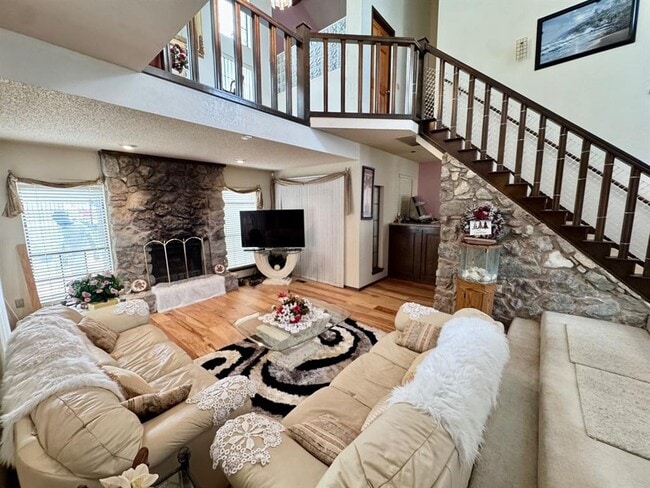 Building Photo - 2825 Tealwood Dr