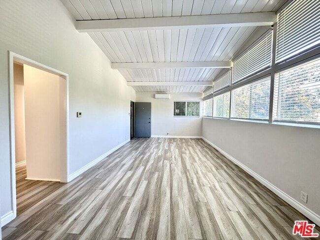 Building Photo - 226 S Gale Dr