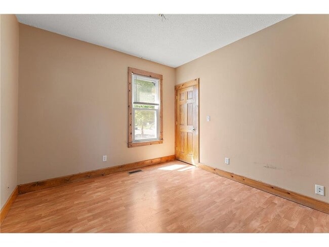 Building Photo - 1064 Magnolia Ave E
