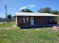 Building Photo - 13 Denise Ave