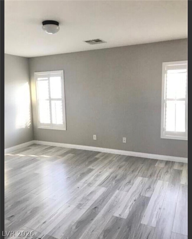 Building Photo - 6473 Blue Iris Ct