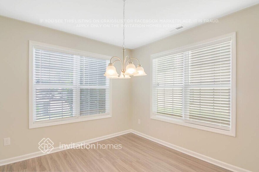 Building Photo - 3706 Wyndcliff Court