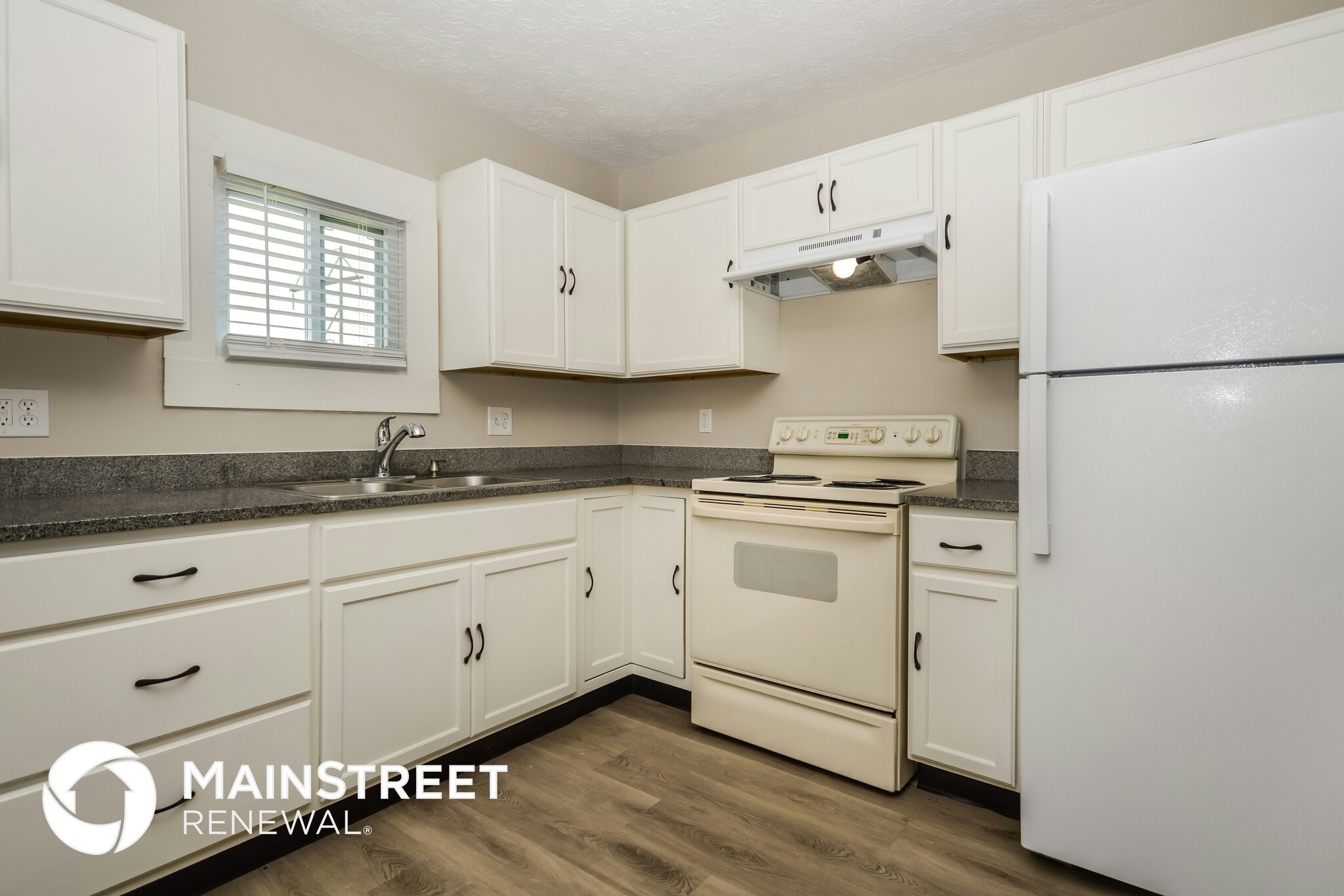 Building Photo - 815 Spring Valley Dr