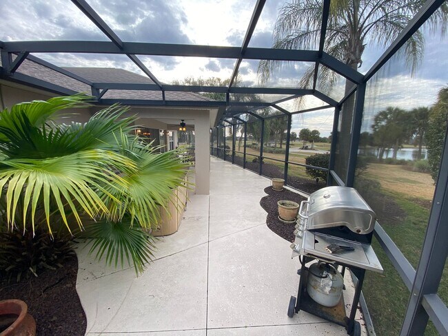 Building Photo - 6 Month or Longer Lease. Large 4 Bed + 4 1/2 Baths Home, w/Views of the Jacaranda Golf Course and...