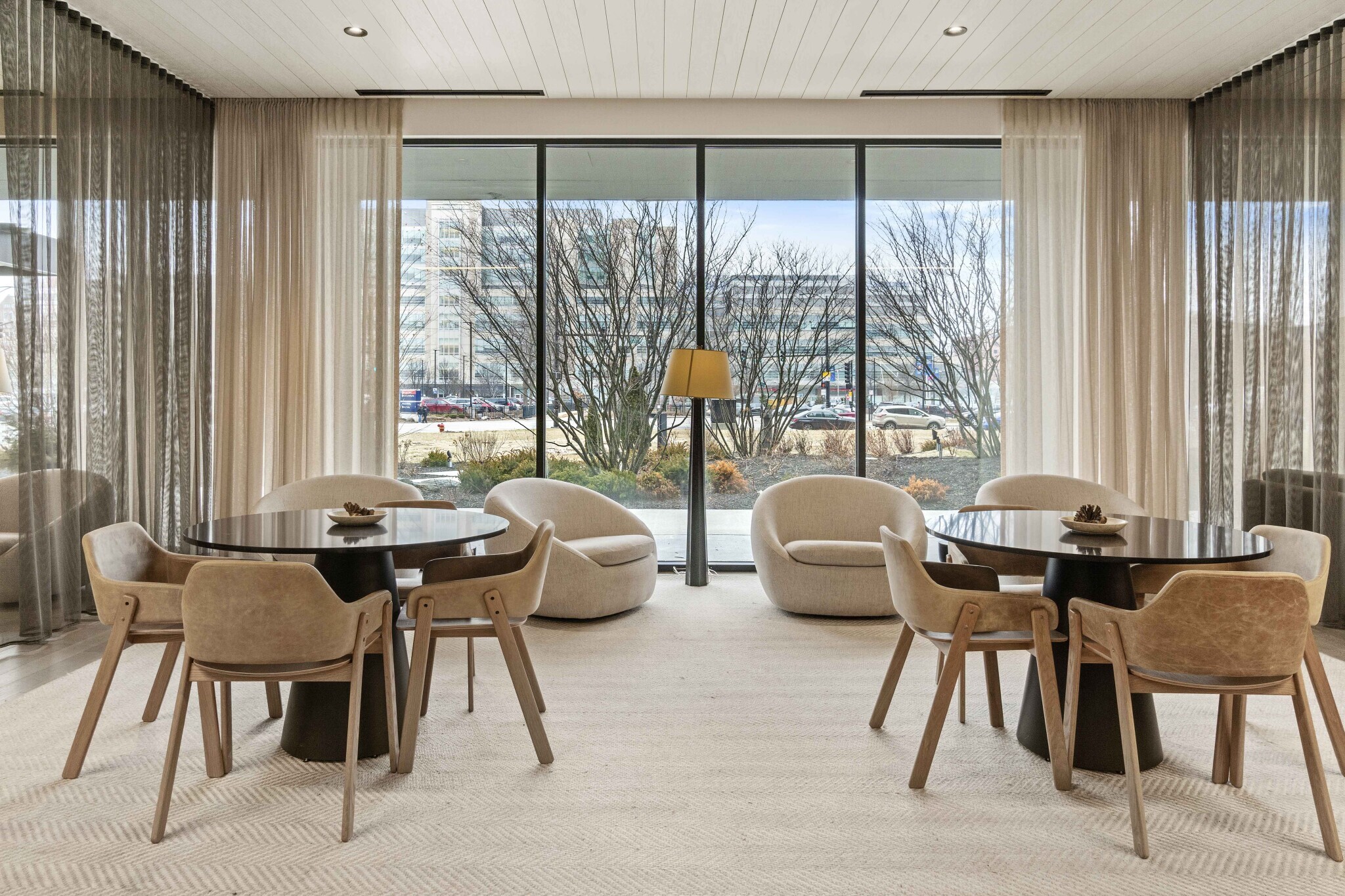 Building Photo - 1918 W Ogden Ave