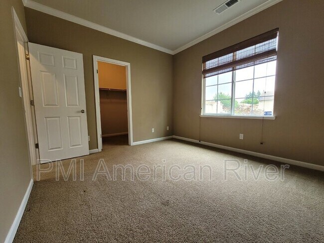 Building Photo - 8491 Crystal Walk Cir