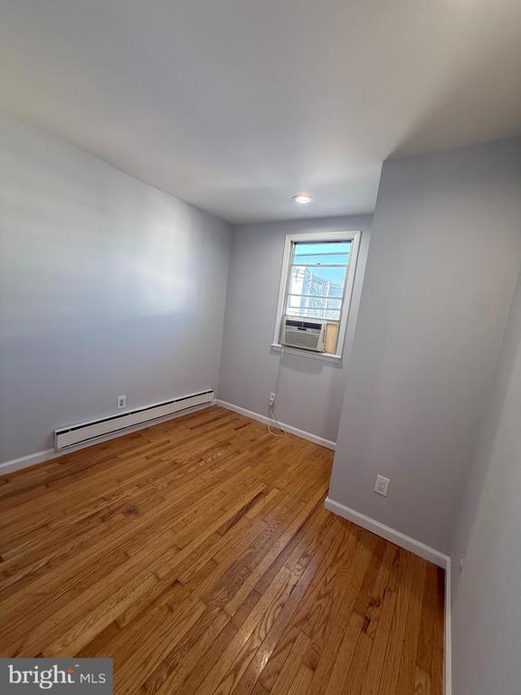 Building Photo - 2425 S Warnock St