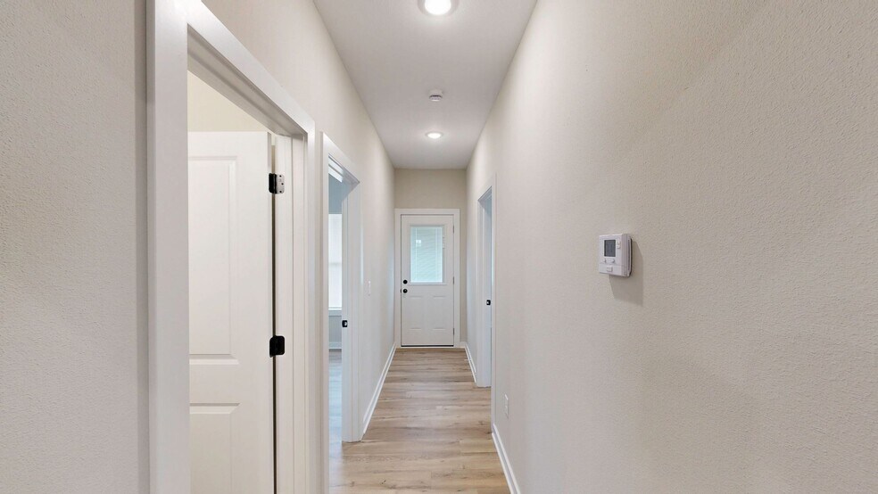 Building Photo - 2122 W Elk Ridge Ave