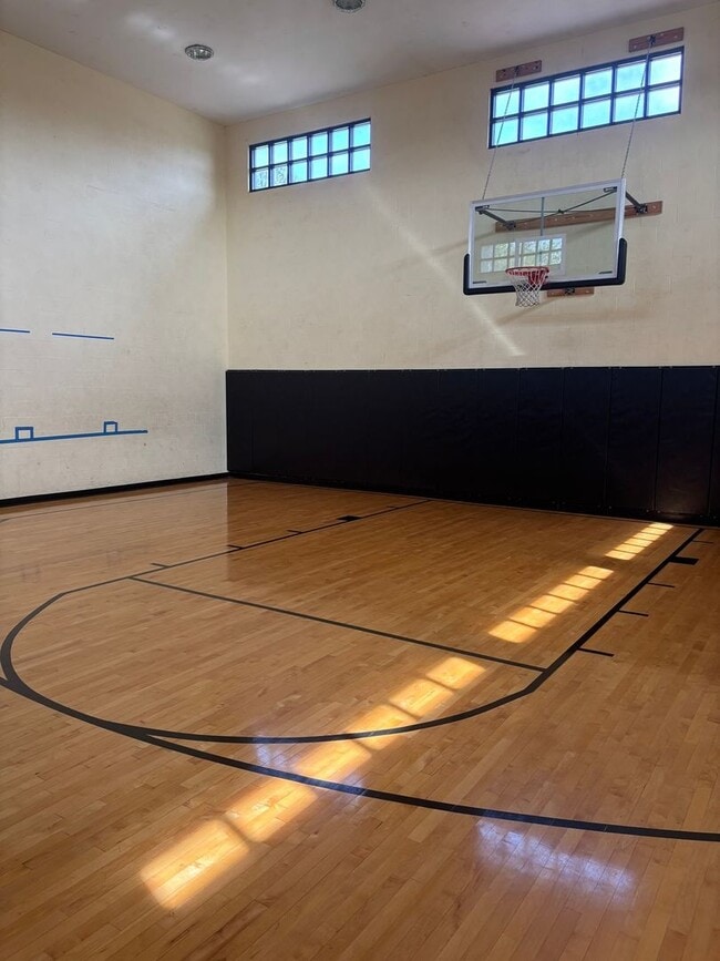 Building Photo - Charming 2BR Condo in Clearwater