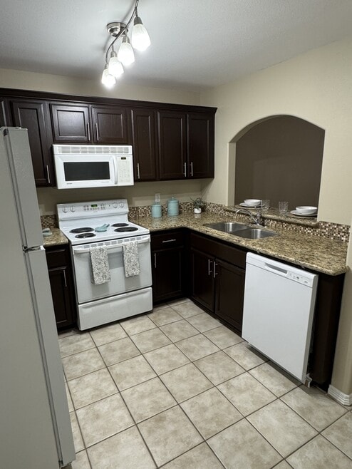 1Bedroom 763 sq. ft. - Villas De Nolana