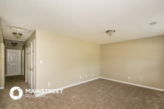 Building Photo - 117 Poplar Pointe Terrace