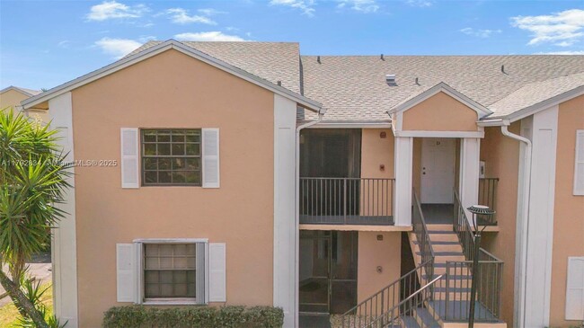 Building Photo - 1500 Jefferson Dr