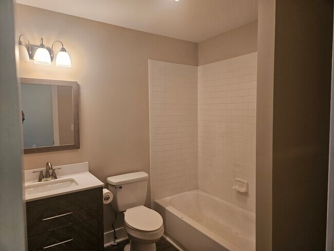 Building Photo - 5835 Cedar Lake Dr