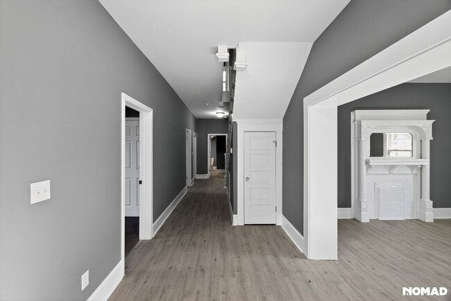 Building Photo - 512 Maple Ave