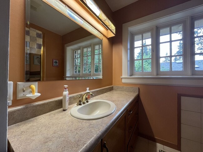 Building Photo - Historic 4-Bedroom Stone Home with Timeless Character, Hardwood Floors, Spacious Living & a Large...