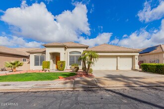 Building Photo - 6530 W Chester Rd