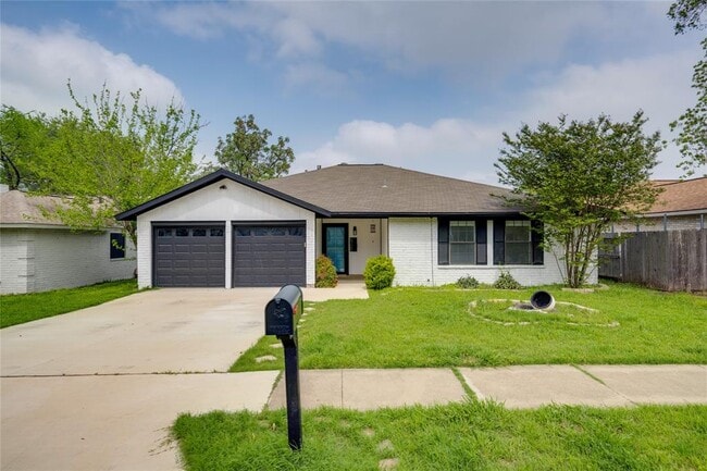 Building Photo - 6705 Lancret Hill Dr