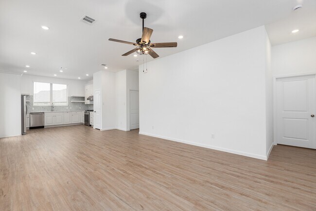 Building Photo - 4224 Waterlily Spg Wy