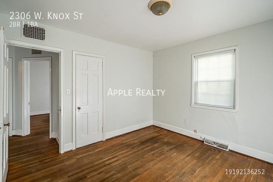 Building Photo - 2306 W Knox St
