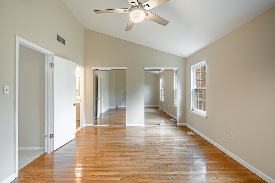 Building Photo - 138 Iron Bark Ct