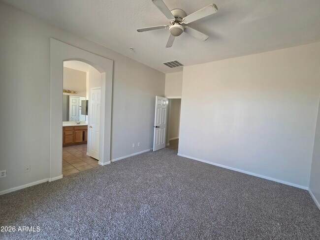 Building Photo - 13426 W Jacobson Dr