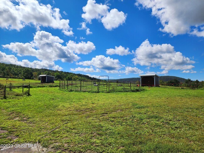 Building Photo - 285 Gridley Rd