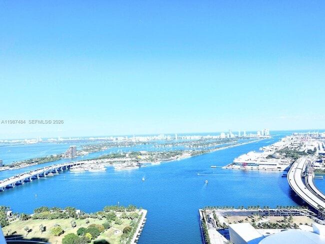 Building Photo - 888 Biscayne Blvd