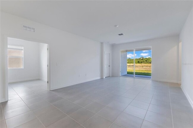 Building Photo - 3257 Addison Blvd