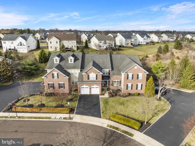 Building Photo - 2143 Eastport Way