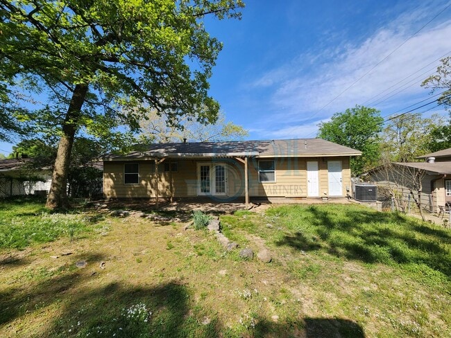 Building Photo - 29 Brookview Dr