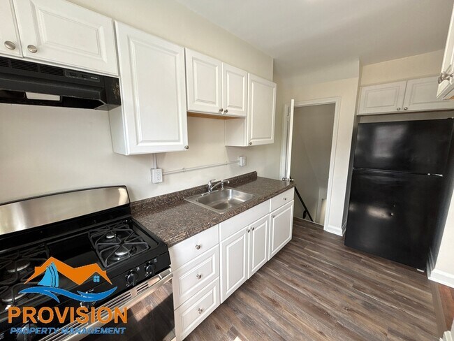 Building Photo - 1925 Jasmine Rd