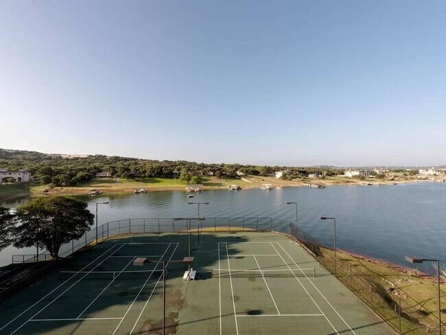 Building Photo - 3404 American Dr