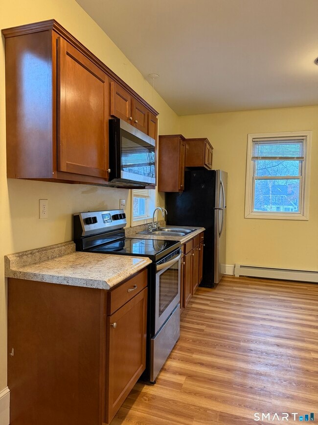 Building Photo - 181 Sisson Ave