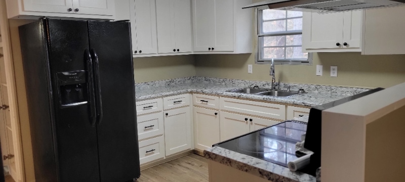 Building Photo - 195 American Ln