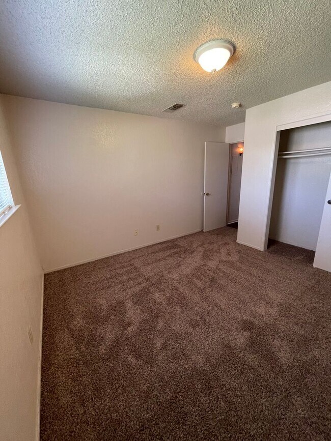 Building Photo - 1936 K St