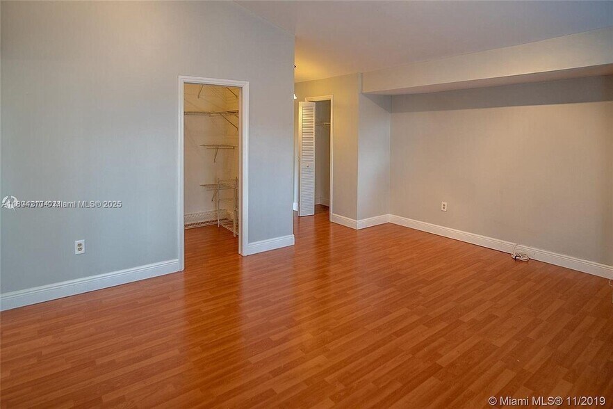 Building Photo - 1843 SW 138th Ave