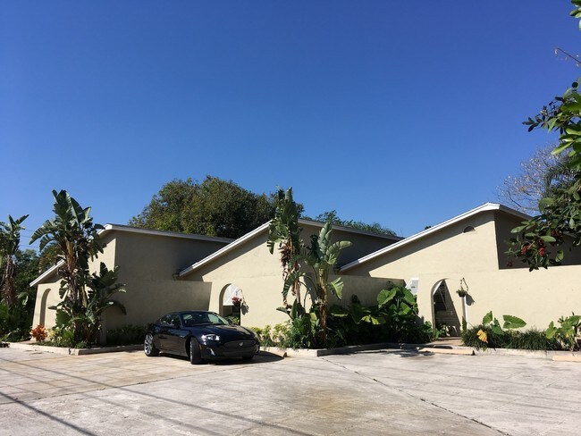 Primary Photo - 1065 Skees Rd