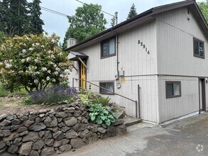 Building Photo - Spacious 2 Bed 1 Bath Bothell Home $2500/mo.