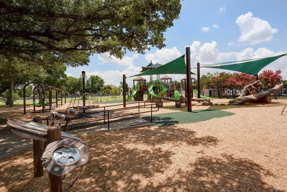 Building Photo - 16914 Dorman Dr