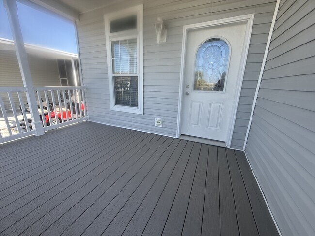 Building Photo - 39248 US Hwy 19 N