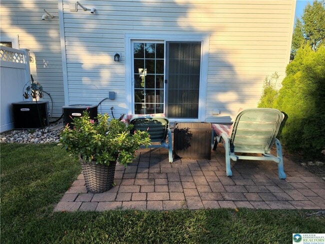 Building Photo - 1536 Artisan Ct
