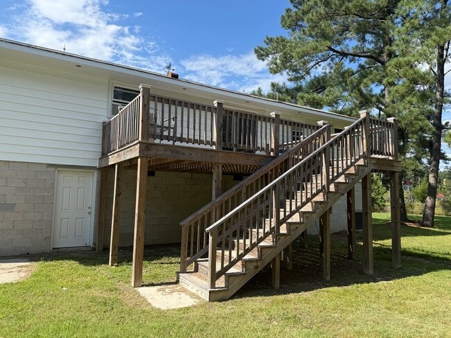 Building Photo - 23406 Saxis Rd