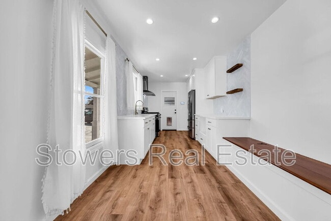 Building Photo - 21747 Orange Ave