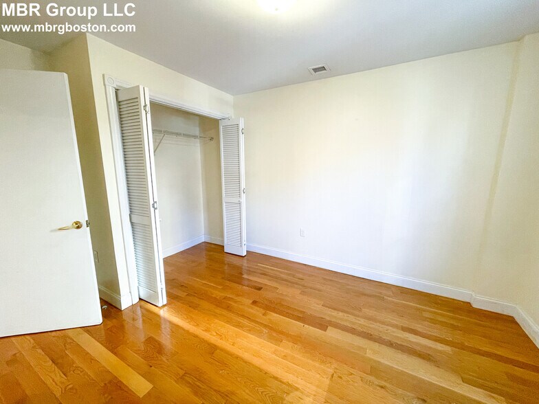 504 - 95 Westland Ave