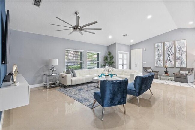Building Photo - 10082 Harbourtown Ct