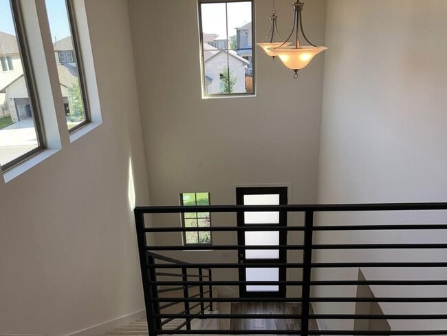 Building Photo - 1910 Crimson Rosella Trl