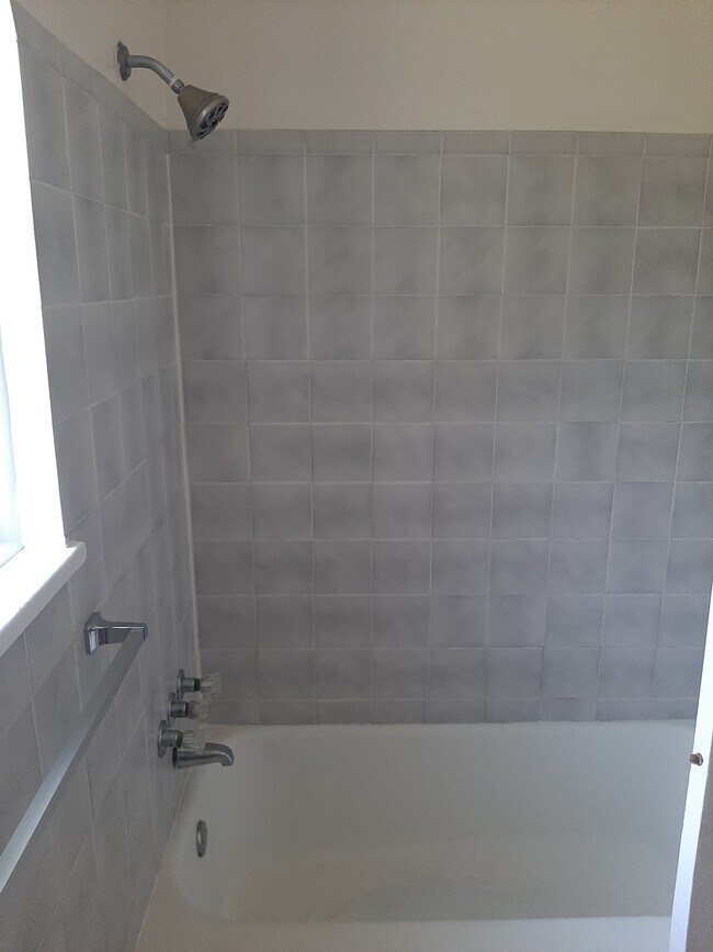 Building Photo - 615 Biltmore Ave